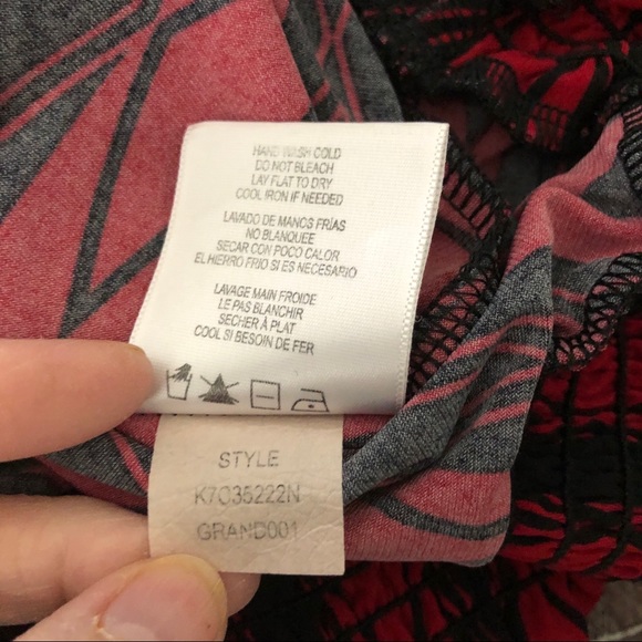 BELLE FLEUR GEOMETRIC TOP SCOOP NECK SIZE SM - Picture 7 of 7